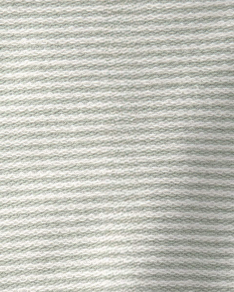 Conjunto dos piezas de lino con peto corto a rayas y camiseta verde - Carter's