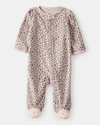 Pijama enterizo de polar marrón con estampado animal print