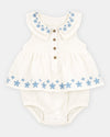 Vestido com body e bordado floral